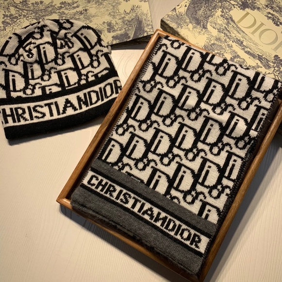 Dior hat and scarf set Clearance